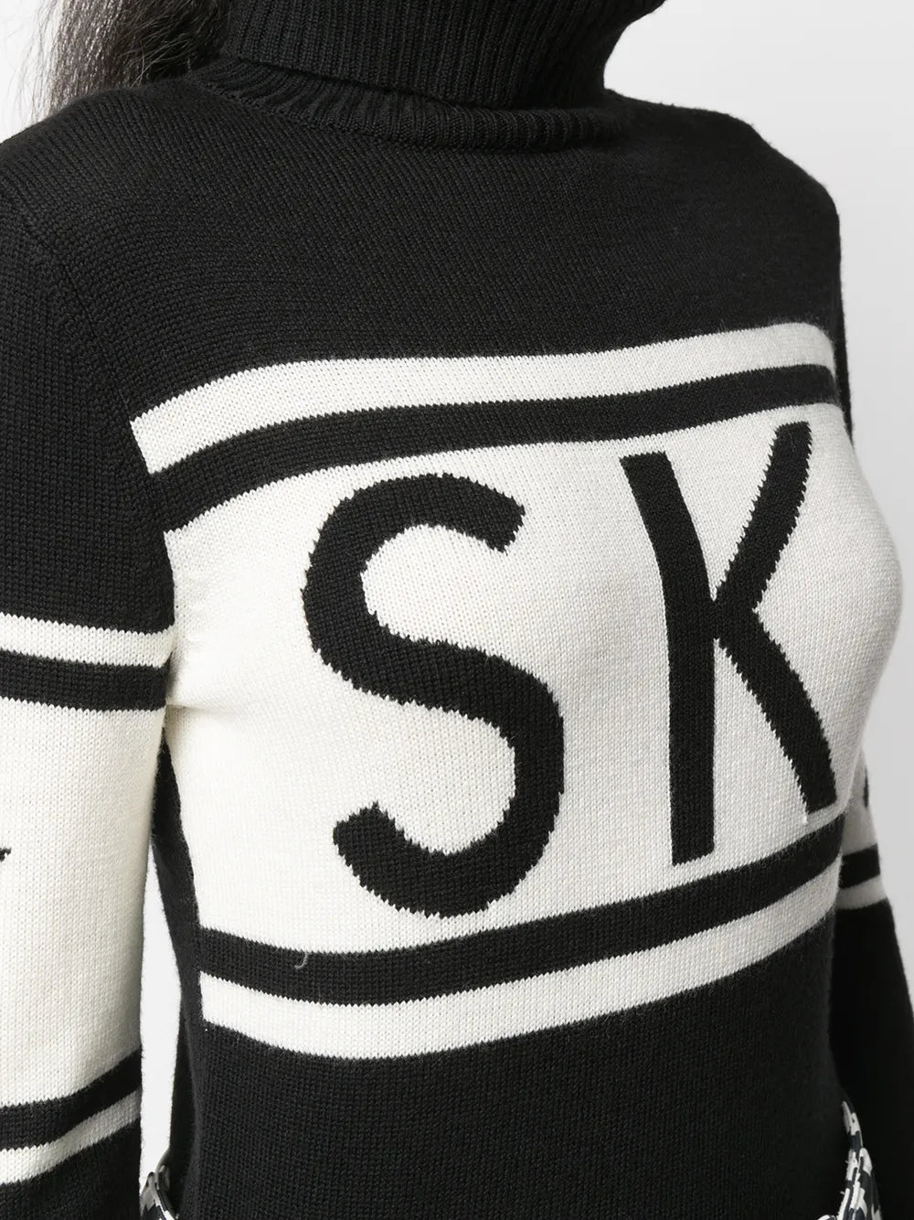PERFECT MOMENT MAGLIONE SCHILD