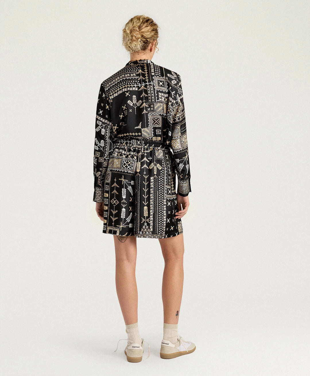 MOMONI' SHORT TUMBLE BLACK