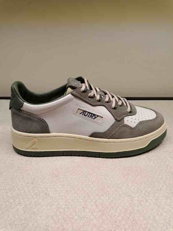 AUTRY SNEAKERS  MEDALIST LOW  WHITE MILITARY