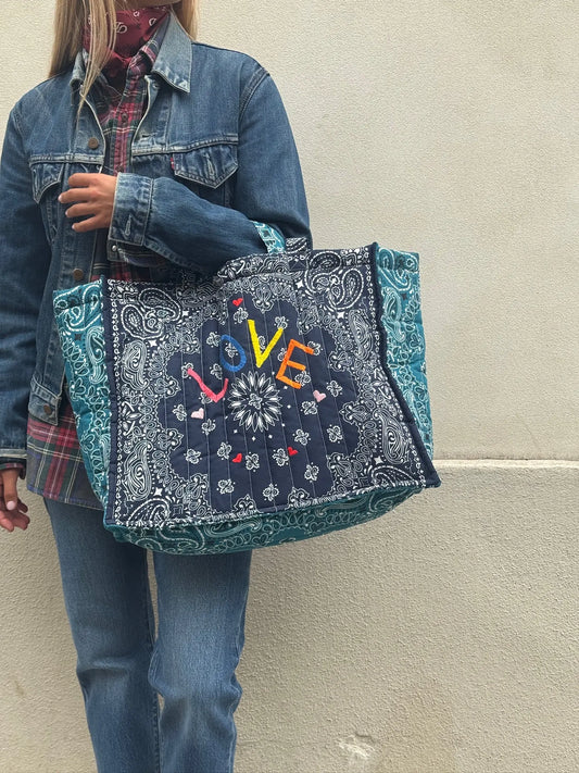 CALL IT BY YOUR NAME MAXI CABAS "LOVE" NAVY