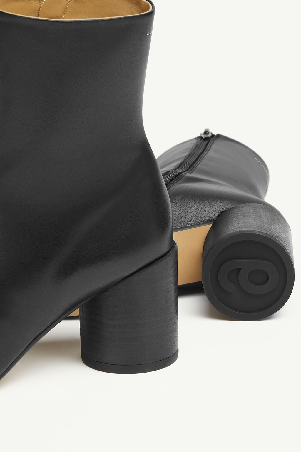 MM6 MAISON MARGIELA STIVALETTO NERO