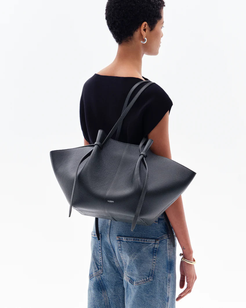 YUZEFI BORSA MOCHI LARGE PEBBLE BLACK